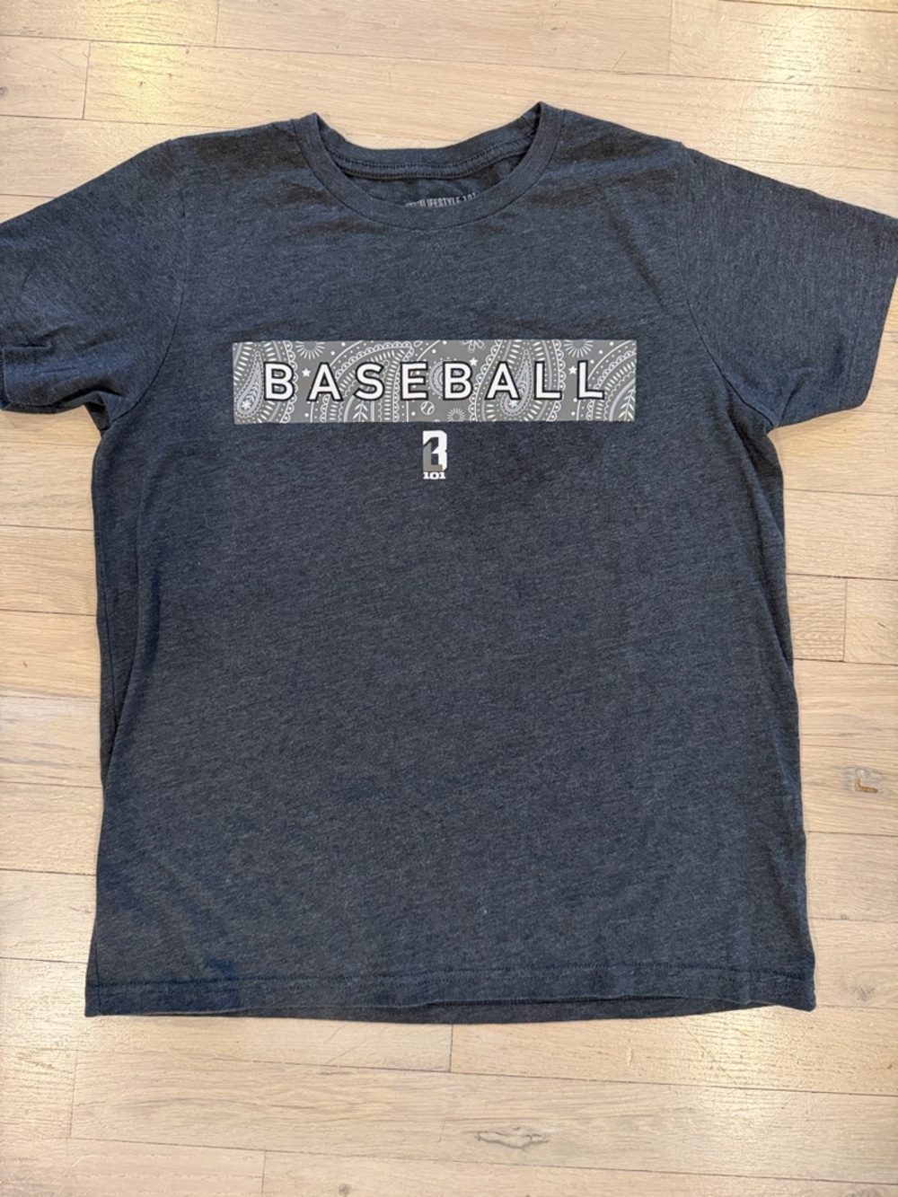 Baseball Lifestyle 101 t-shirt size youth XL